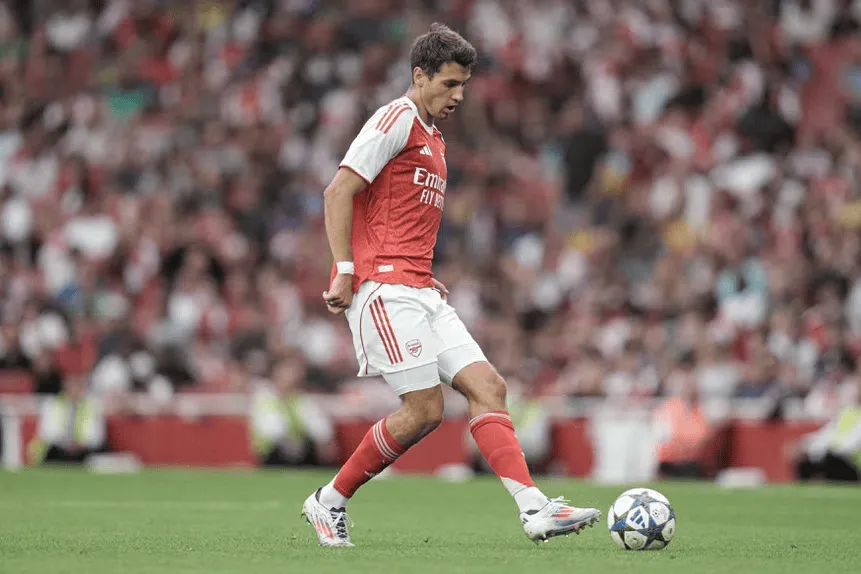 澳门真人百家乐-基维奥尔细节：2m租借费；17m强制买断；5m奖金；2m记为二转