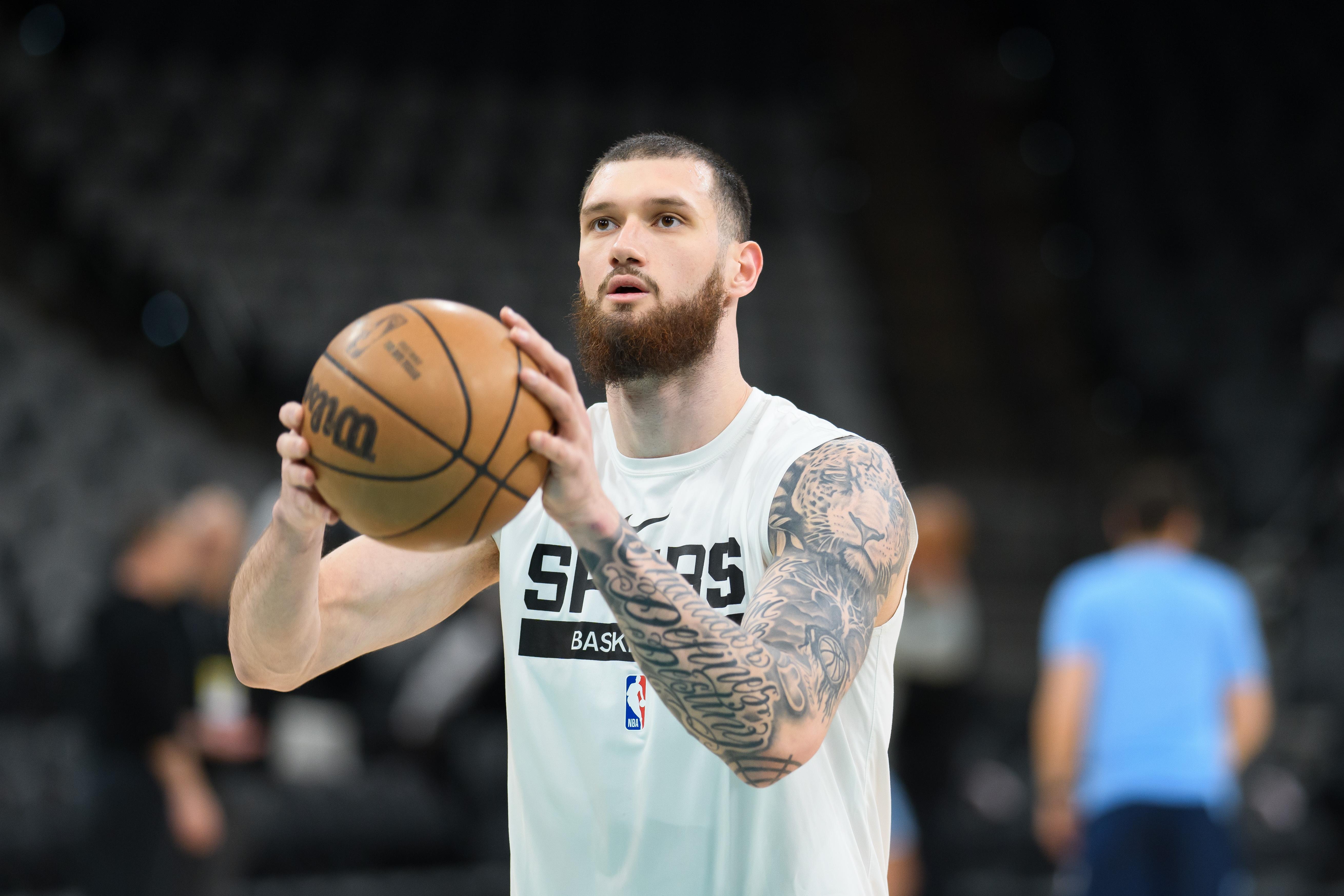 澳门百家乐平台-手感一般！马穆凯拉什维利11中4&amp;amp;三分4中0拿到13分&amp;amp;拼到5犯离场